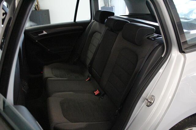 Volkswagen GOLF Variant 1.6 TDI Comfortline Business | ACC | 16'LMV | CLIMA | STOEL-VERW | NAVIGATIE | PDC | CARPLAY | DAB-RADIO |