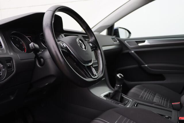 Volkswagen GOLF 1.2 TSI Connected Series 110pk