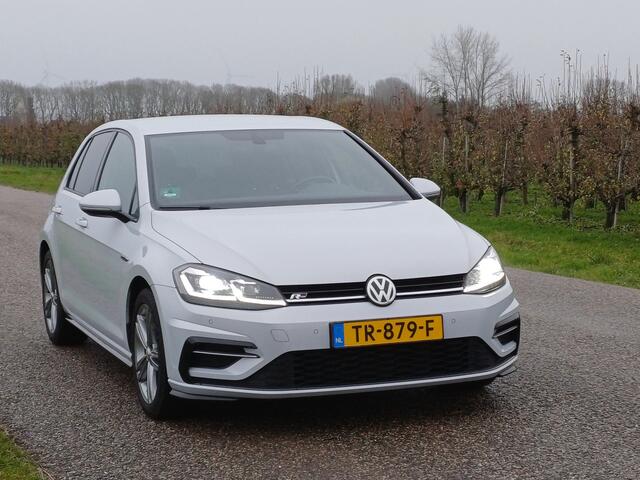 Volkswagen GOLF 1.0 TSI Highline Business R /Origin.NL!/White Silver/R-Line/Trekh./