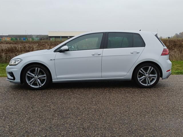 Volkswagen GOLF 1.0 TSI Highline Business R /Origin.NL!/White Silver/R-Line/Trekh./