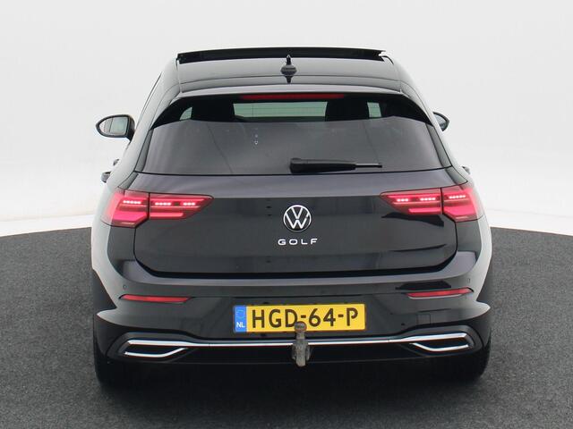 Volkswagen GOLF 1.5 eTSi 150 Pk Automaat Style | Panoramadak | Trekhaak | Camera | Ergo Active Stoelen | Winterpakket | Head-Up | 68.514 Km!!