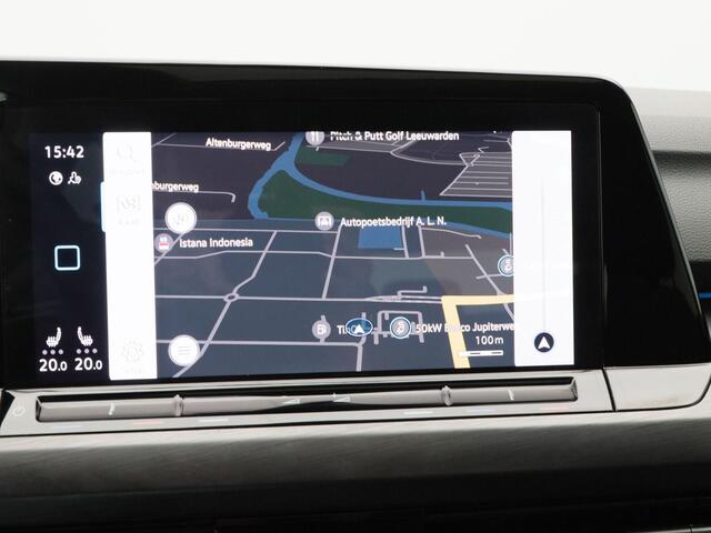 Volkswagen GOLF 1.5 eTSi 150 Pk Automaat Style | Panoramadak | Trekhaak | Camera | Ergo Active Stoelen | Winterpakket | Head-Up | 68.514 Km!!