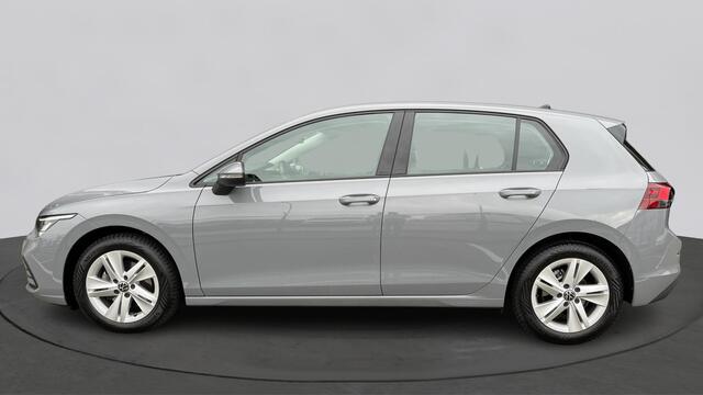 Volkswagen GOLF 1.0 TSI Life | Navigatie Discover Pro | Camera | All Season banden |