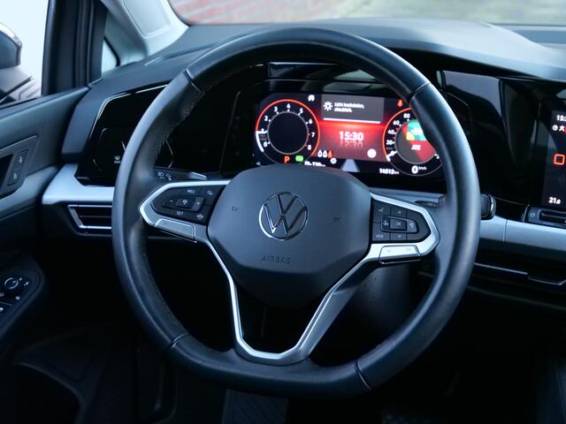 Volkswagen GOLF 1.0 eTSI Life Business 111 Pk Automaat Navigatie / Apple Carplay / DAB / Camera