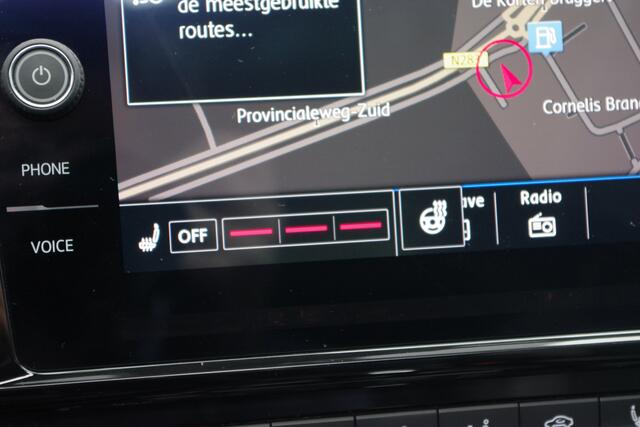 Volkswagen GOLF Variant 1.4 TSI Automaat Highline, Panoramadak, Trekhaak, Keyless, Stuur- & Stoelverwarming, Camera