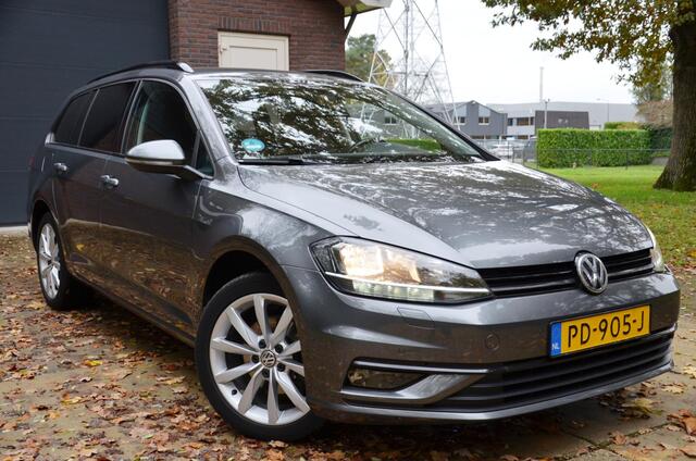Volkswagen GOLF Variant 1.4 TSI Highline Automaat/Digitaal-Dashbord/Ecc/Navi/Cr-Controle/Trekhaak-Wegklapbaar/Privacy-Glass/Pdc/Stoelverwarming/17-Inch/Camera