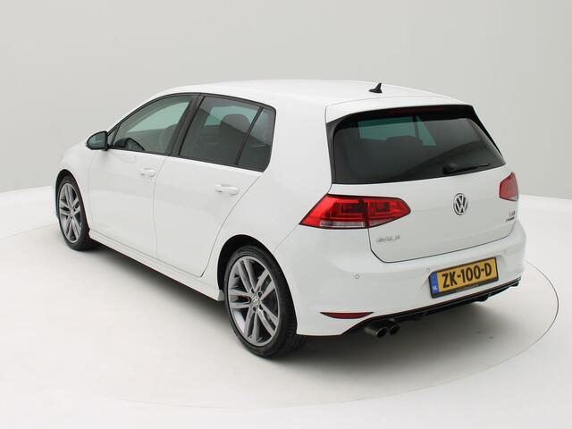 Volkswagen GOLF 1.4 TSI ACT Connected Series Camera / Carplay / Stoelverw.