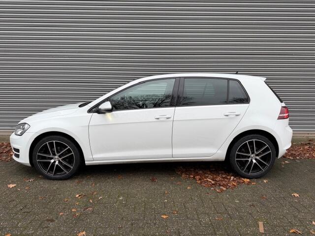 Volkswagen GOLF 1.2 TSI Con. Ser.