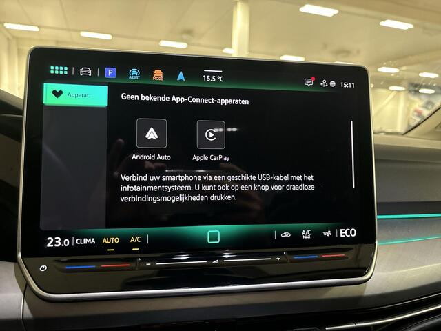 Volkswagen GOLF 1.5 204pk DSG eHybrid Life Edition · Camera · Keyless · Parkeer Assistent · P-Sensoren · Sfeerverlichting · 18'' Inch · Garantie t/m 27-05-2029 of 100.000km