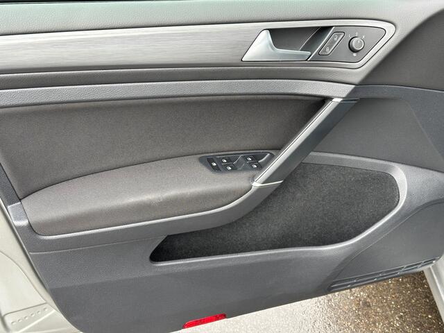 Volkswagen GOLF 1.4 TSI DSG Comfortline | Trekhaak | Adapt. Cruise | Navi | Lage km. | Rijklaar incl. 1 jaar Bovag garantie