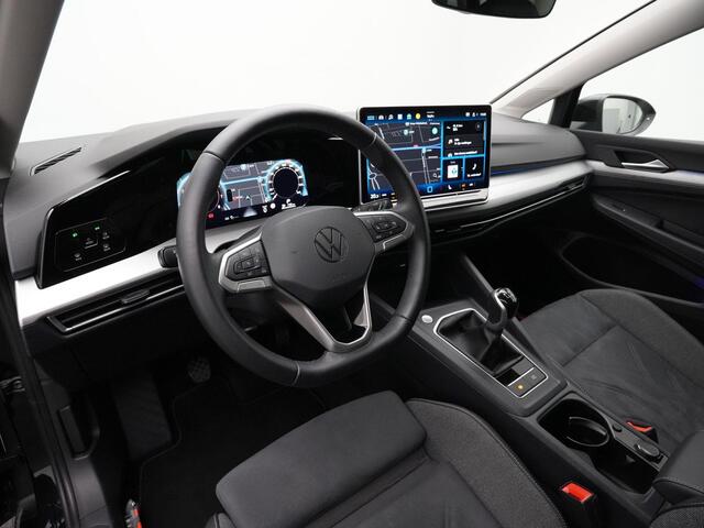 Volkswagen GOLF Variant 1.5 TSI 115 pk | Geheugen-/massagestoel | Navigatie | Stoelverwarming | Adaptive Cruise