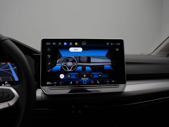 Volkswagen GOLF Variant 1.5 TSI 115 pk | Geheugen-/massagestoel | Navigatie | Stoelverwarming | Adaptive Cruise