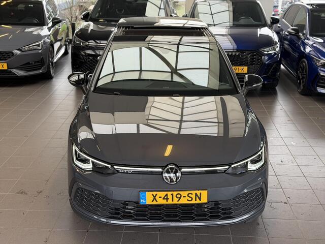 Volkswagen GOLF 2.0 TDI GTD / Leder / Pano / Head-up /