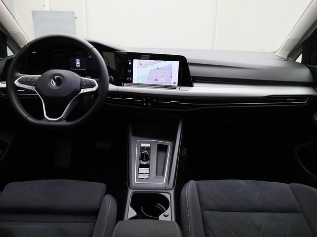 Volkswagen GOLF Variant 1.5eTSI/130PK Life Business DSG · Navigatie · Camera + Parkeersensoren · Android/Apple Car Play · Trekhaak ·