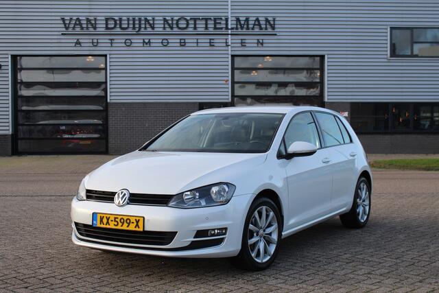 Volkswagen GOLF 1.2 TSI Connected Series / Carplay / Camera / N.A.P.