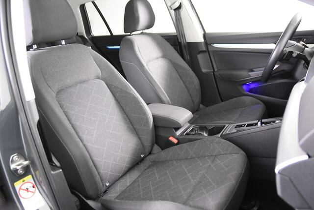 Volkswagen GOLF Variant 1.0 eTSI Life *1ste Eigenaar*Ambiente*Trekhaak*