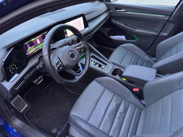 Volkswagen GOLF Pano HUD Drift Akra IQ Light Stoelkoeling Garantie