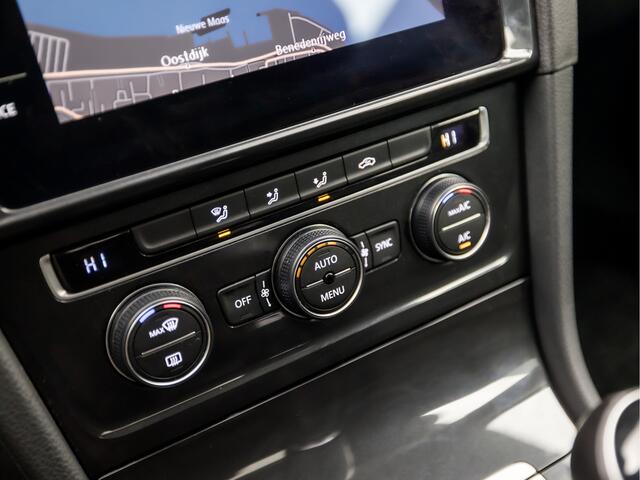 Volkswagen GOLF 1.0 TSI Sportline (APPLE CARPLAY, GROOT NAVI, CLIMATE, ADAPTIVE CRUISE, SPORTSTOELEN, LM VELGEN, PARKEERSENSOREN, NIEUWSTAAT)