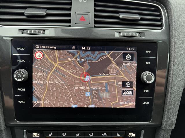 Volkswagen GOLF 1.0 TSI Comfortline Business Navigatie Carplay