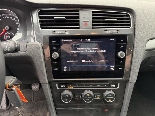Volkswagen GOLF 1.0 TSI Comfortline Carplay/LED/ACC/Stoelverw/Clima