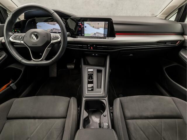 Volkswagen GOLF 1.0 eTSI Sport Automaat (APPLE CARPLAY, GROOT NAVI, MEMORY SEATS, CAMERA, ALCANTARA, SPORTSTOELEN, GETINT GLAS, KEYLESS, SFEERVERLICHTING, LED PLUS KOPLAMPEN, NIEUWSTAAT)