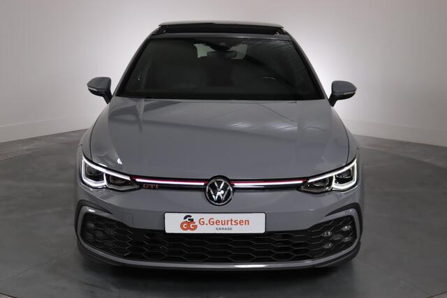 Volkswagen GOLF 8 2.0 TSI GTI 245 PK Panoramadak, Camera, Carplay, ACC, Blind spot, Moonstone Grey