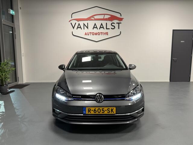 Volkswagen GOLF 1.5 TSI Highline/ Pano/ Automaat/ Navi/ Trekhaak