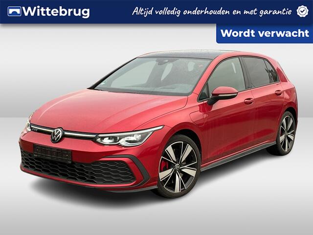 Volkswagen GOLF 1.4 eHybrid 245pk DSG GTE / Panorama dak / Head up display / Standkachel / Camera / Stuur & Stoelverwarming / 18'' LMV
