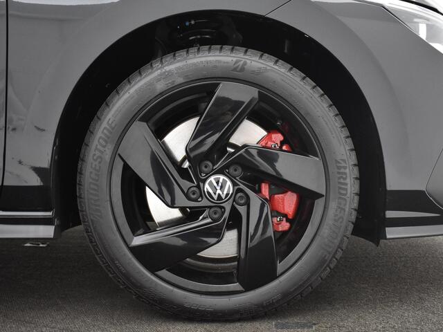 Volkswagen GOLF 1.4 245pk DSG eHybrid GTE · Panoramadak · Apple/Android Car Play · Navi · P-Sensoren · 17'' Inch ·