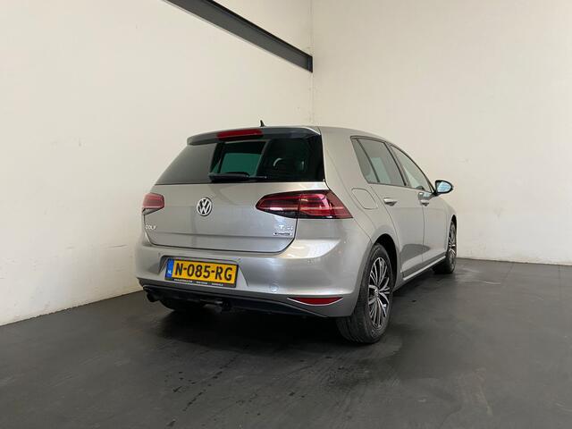 Volkswagen GOLF 1.2 TSI Connected Series