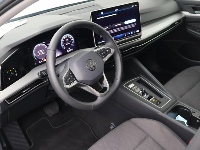 Volkswagen GOLF 1.5 eHybrid Life Edition | 204 PK | SoH100% | Automaat | Multifunctioneel stuurwiel | Cruisecontrol | Achteruitrij camera