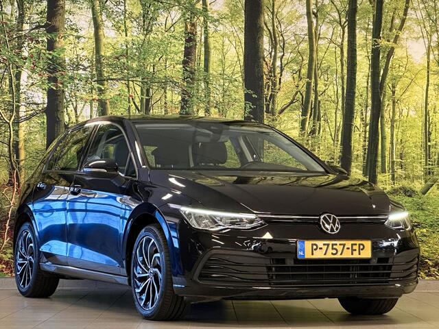 Volkswagen GOLF 1.0 TSI Life | Adaptive Cruise Control | Parkeersensoren | Apple Carplay | Android Auto | Sfeerverlichting | Trekhaak | 17" Lichtmetaal | Airconditioning