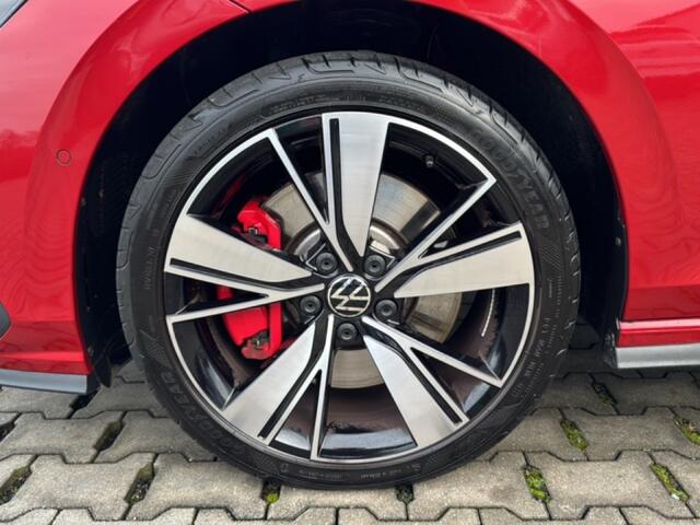 Volkswagen GOLF 1.4 TSI GTE LEDER/TREKHAAK/IQ-LIGHTS/CAMERA/STOEL-VENTILATIE