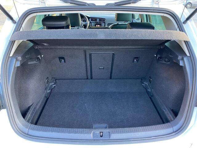 Volkswagen GOLF 1.4 TSI ACT Business Edition Highline Camera Trekhaak 18inch Navi Massagesportstoel Keyless Stoelverwarming