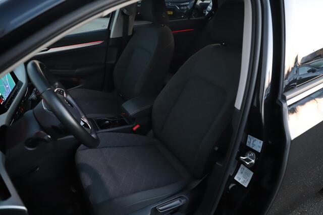 Volkswagen GOLF 1.5 eTSI Life Business 131PK DSG Automaat Sfeerverlichting Navigatie Achteruitrijcamera Clima Adaptive Cruise