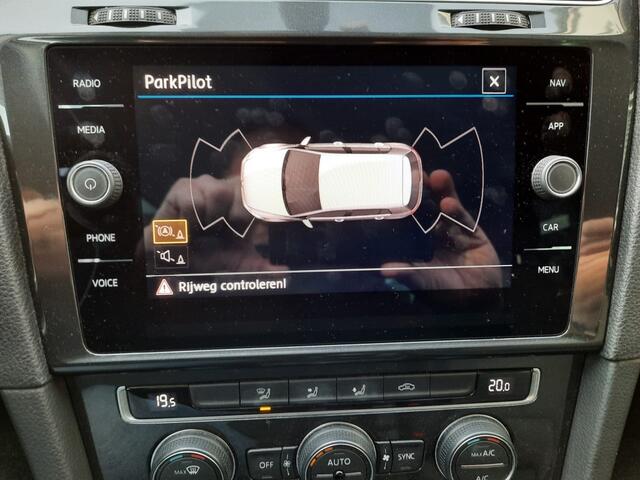 Volkswagen GOLF 1.0 TSI Comfortline. Navigatie PDC App. Carplay.