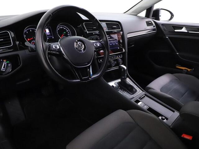 Volkswagen GOLF 1.5 TSI Highline Automaat/R-Line Trekhaak
