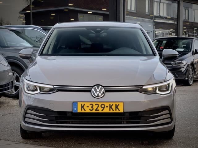 Volkswagen GOLF 1.5 TSI ACTIE! BETAAL NU 50% 9950 50/50 DEAL DE REST IN 2JR RENTEVRIJ FINANCIEREN.