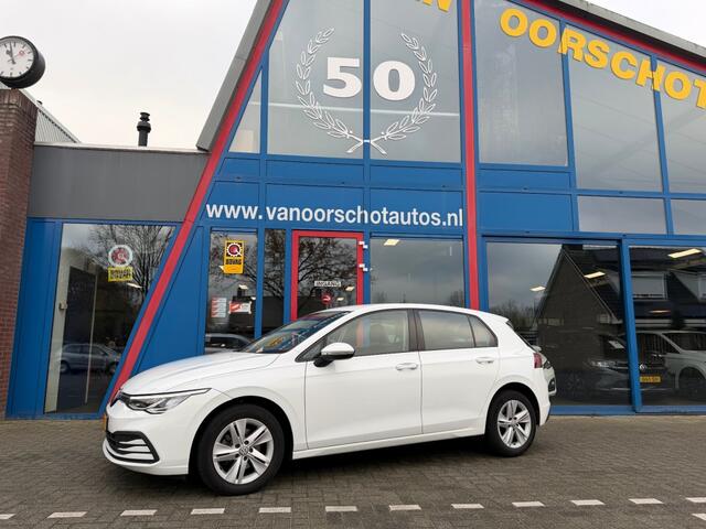 Volkswagen GOLF 1.5 eTSI Automaat Navi Carplay Camera Led Airco(ECC)