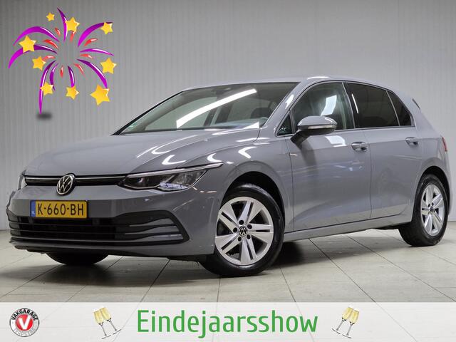 Volkswagen GOLF 1.0 TSI Life/ Dealer Onderhouden!/ Trekhaak/ LED Koplampen/ Elek.Stoel+Memory/ Virtual Cockpit/ Apple+Android/ Stoel+Stuurverw./ Sportstoel/ 16''LMV/ Clima/ Navi/ Cruise.Adaptief/ Bluetooth/ PDC V+A.