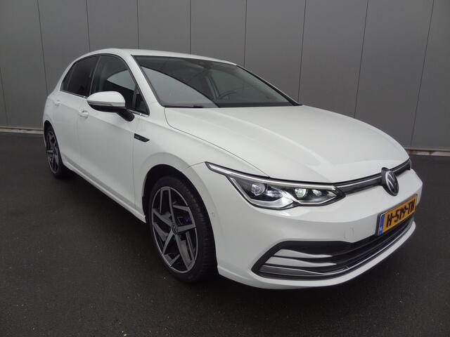 Volkswagen GOLF 1.5 TSI | R-LINE / STYLE | IQ LIGHT | SFEERV | ADAP CRUISE | VIRTUAL DASH | CAMERA