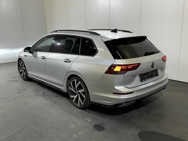 Volkswagen GOLF Variant 1.5 eTSI R-Line / AUTOMAAT/ TREKHAAK/ PARK.SENSOR.V+A/ CAMERA/ STUUR+STOEL VERWARM./ APP-CONNECT/ RIJ-MODI/ ACC/ DODE HOEK/ DIGITAL DASH/ CLIMA/ DAB/ NAVI/ LED/ ISOFIX/ 18'' LMV