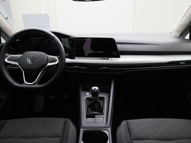 Volkswagen GOLF 1.0TSI/110PK Life · Panoramadak · Navigatie · Apple/Android · Garantie t/m 08-02-2029 of 100000km