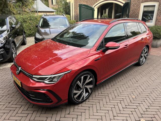 Volkswagen GOLF Variant 1.5 TSI 130pk R-Line Navi, ACC, Carplay, Trekhaak elektr.