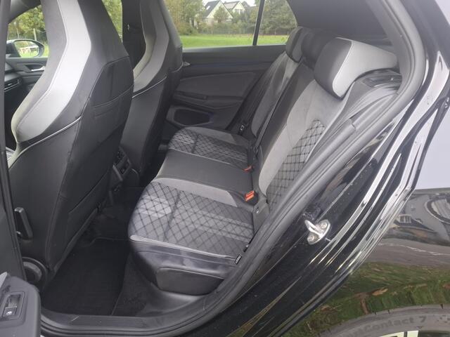 Volkswagen GOLF 2.0 TDI R-Line