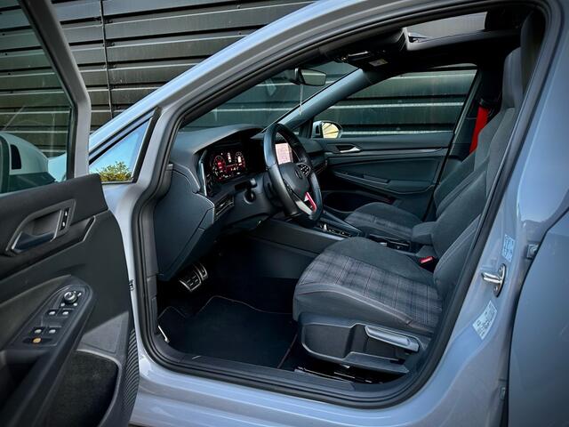Volkswagen GOLF 2.0 TSI GTI PANO|IQ LIGHT|DCC|ACC|NARDO
