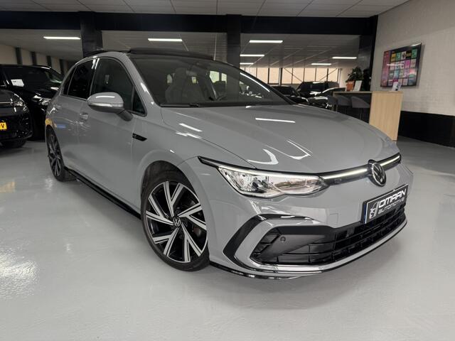 Volkswagen GOLF 1.5 eTSI R-Line Aut. Pano Camera Carplay