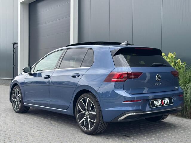 Volkswagen GOLF 1.5 eTSI 50 Edt. FULL PANO NAVI CAMERA CLIMATE MASSAGE