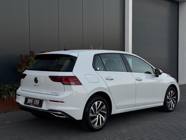 Volkswagen GOLF 1.4 eHybrid M22 SFEER NAVI CAMERA PDC IQ LIGHT LED