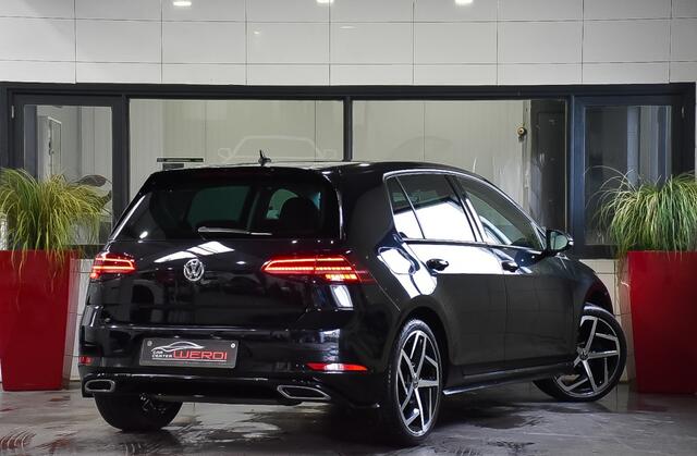 Volkswagen GOLF 1.0 TSI R-LINE | LED-MATRIX | FACELIFT | CARPLAY |